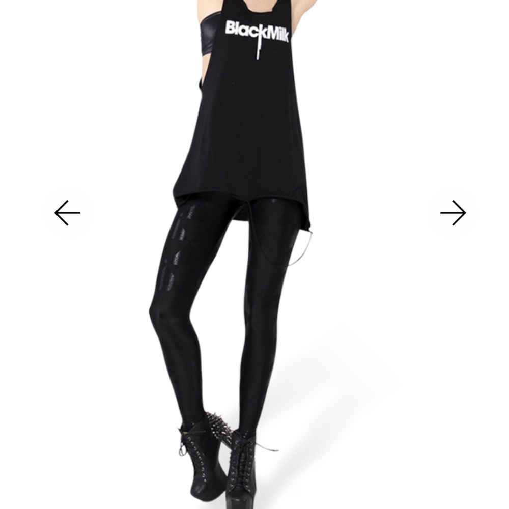 Blackmilk triangle black leggings Size S